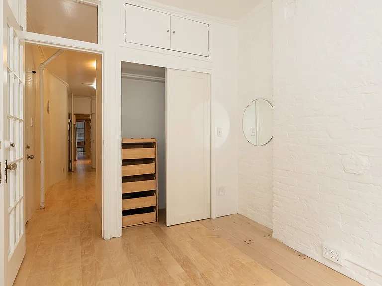 50 E 1st St #2 — Photo 11