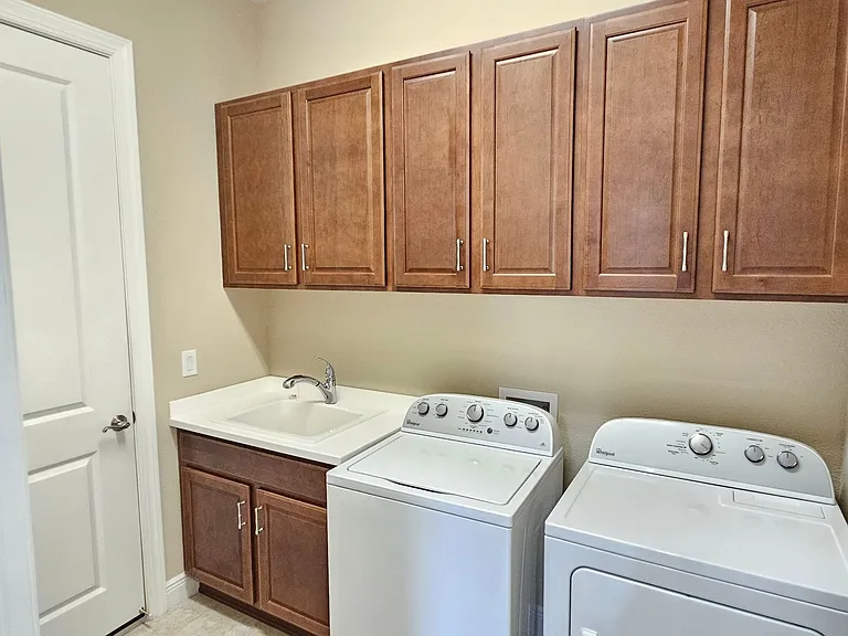 10361 Crooked Creek Dr — Photo 53