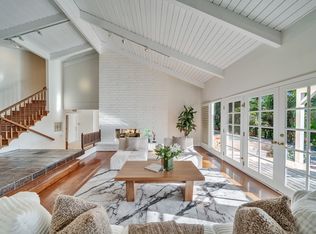 9472 Rembert Ln, Beverly Hills, CA 90210