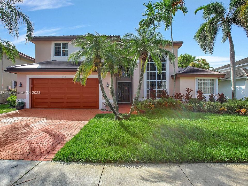 1203 NW 180th Ave, Pembroke Pines, FL 33029 Zillow