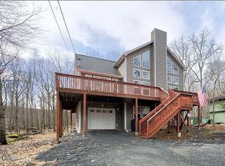 104 Cannonball Ct, Lackawaxen, PA 18435