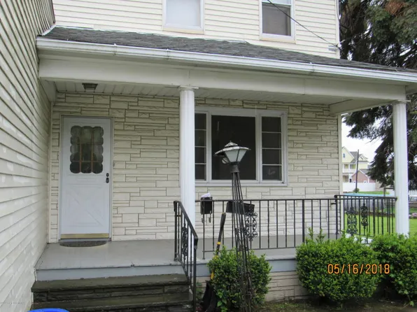 1028 Maple St, Scranton, PA 18505