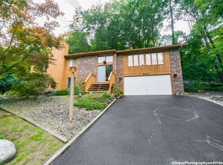 17 Selborne Chase, Fairport, NY 14450