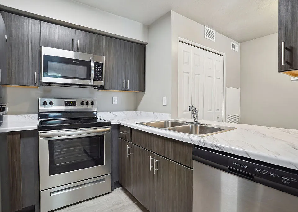 Layton Meadows Apartments