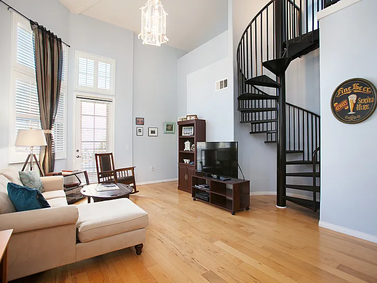 3950 Ohio St #509 — Photo 32