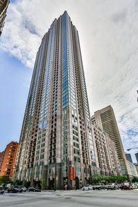 33 W Ontario St APT 32B, Chicago, IL, 60654