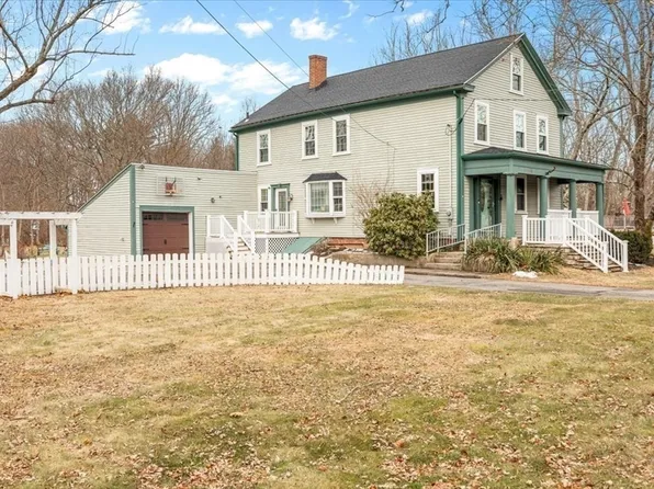208 S Main St, Raynham, MA 02767