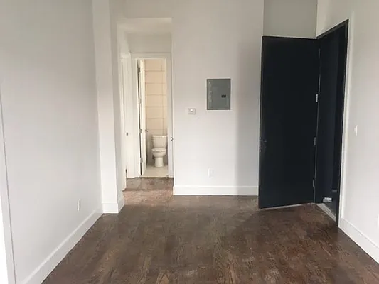 Rented by Premier Metro Realty Corp | media 52