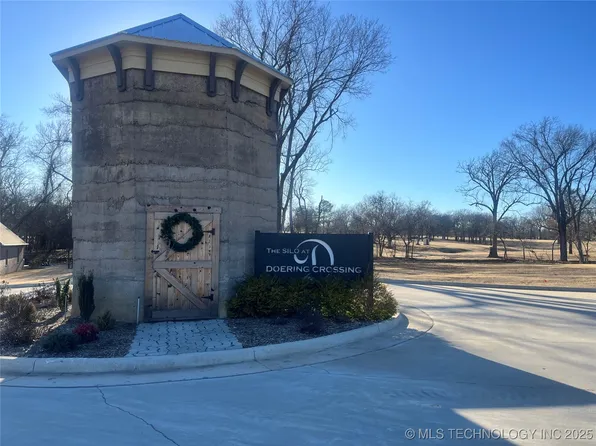 2942 Huddersfield Ct, Muskogee, OK 74403