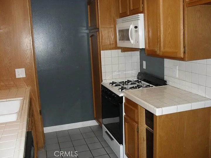 11620 Warner Ave #524 — Photo 9