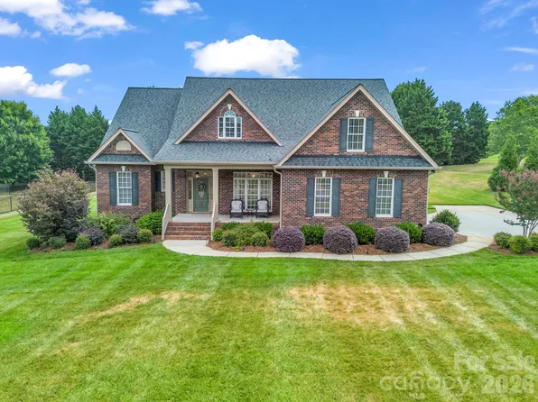722 Cedar Hill Dr, Shelby, NC 28152