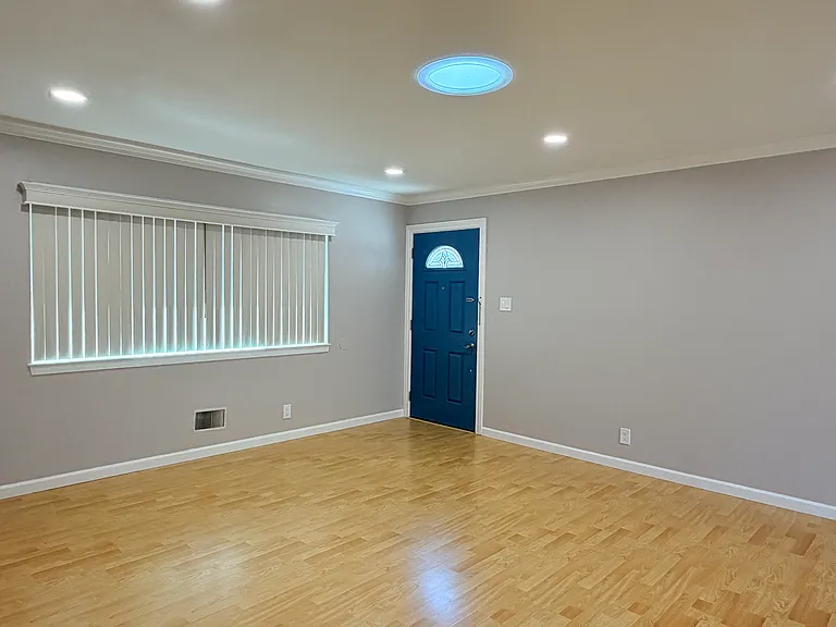 152 Warren Dr #3 — Photo 3