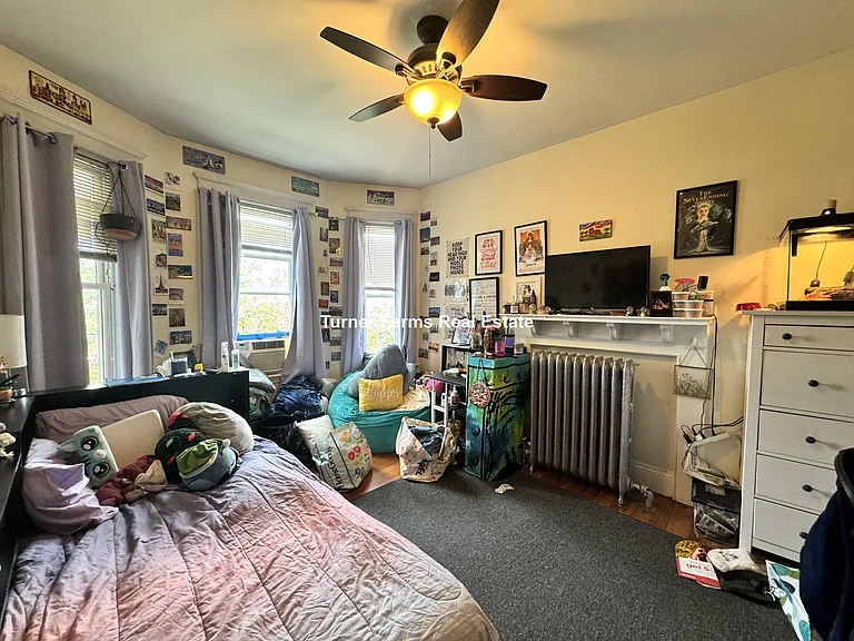 139 E Cottage St — Photo 13