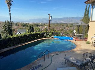 223 Grand View Dr, Redlands, CA 92373