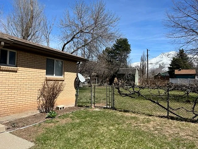 2 bed, 800 sqft, $1,450 — Photo 2