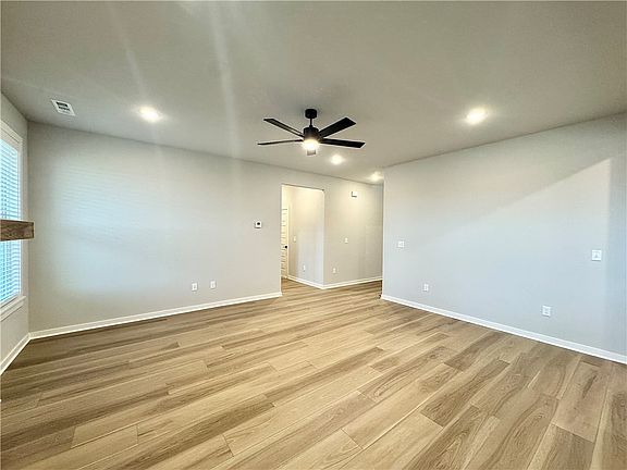 4th image of 5906 SW Bear Creek Ave