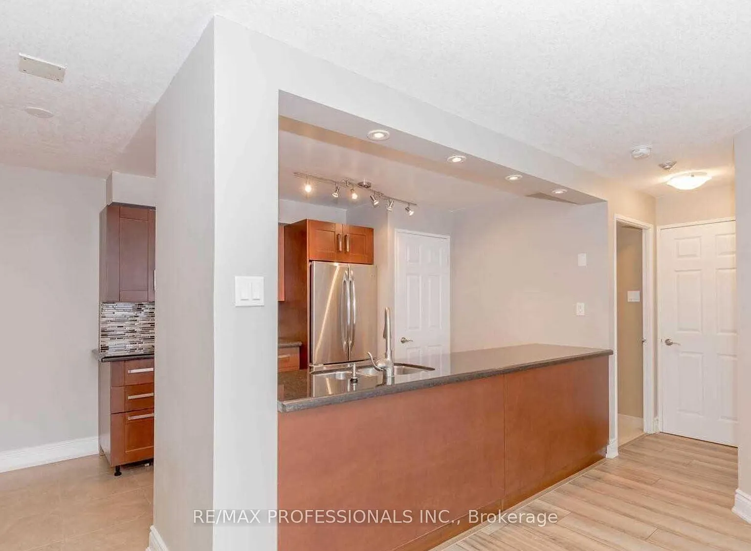 4205 Shipp Dr — Photo 2