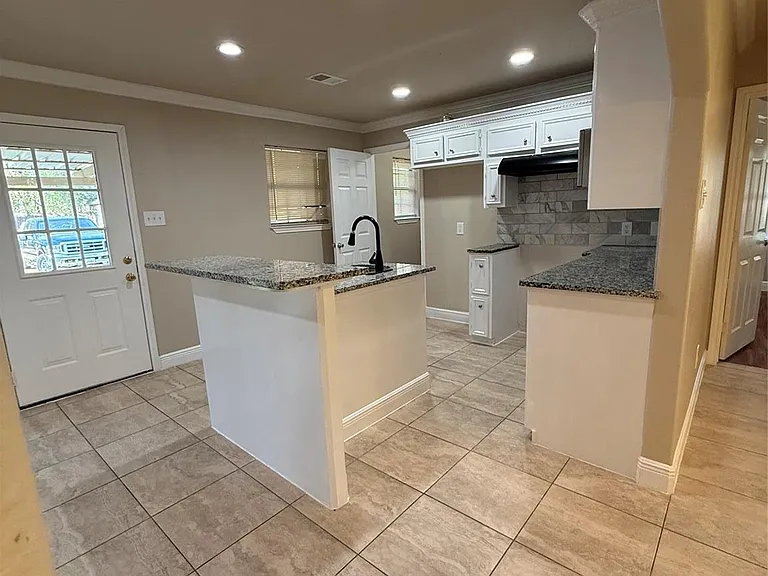 610 Elk Dr — Photo 11