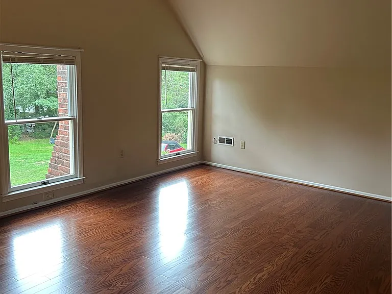 110 N Broad St — Photo 29
