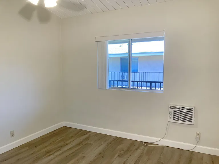 909 South Second Street — Photo 19