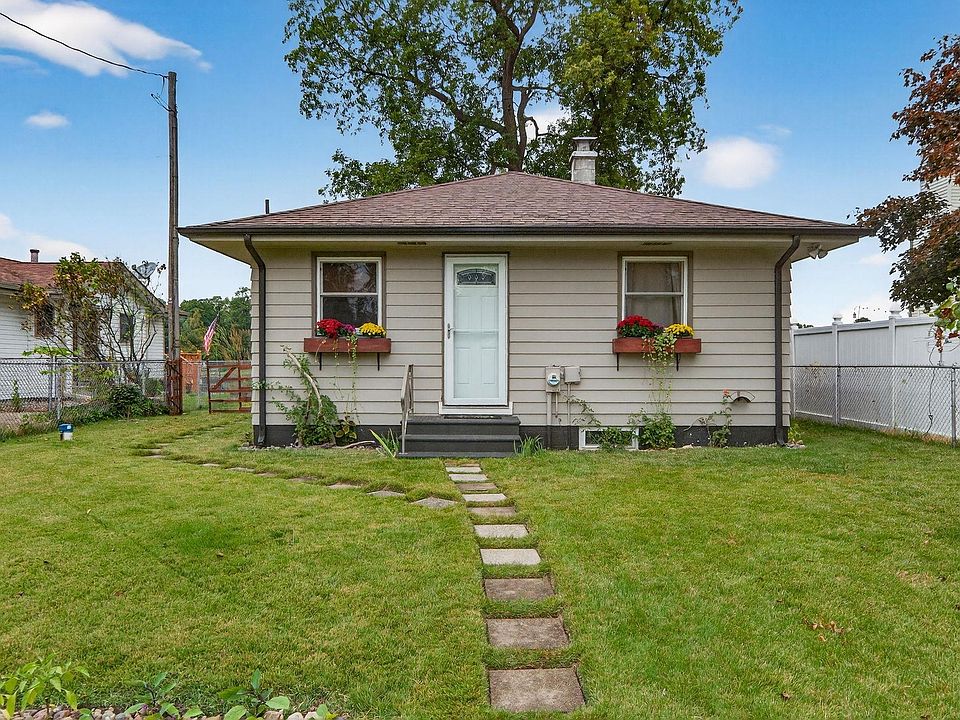 1st image of 11571 Riverview Blvd