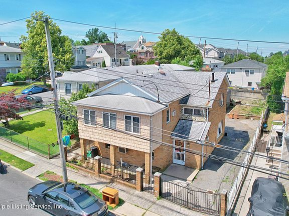 2nd image of 204 Wellbrook Ave