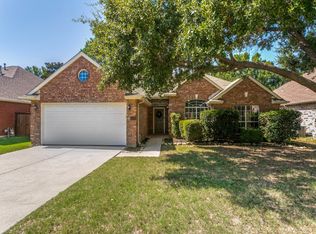 609 Oak Hollow Ln, Flower Mound, TX 75028