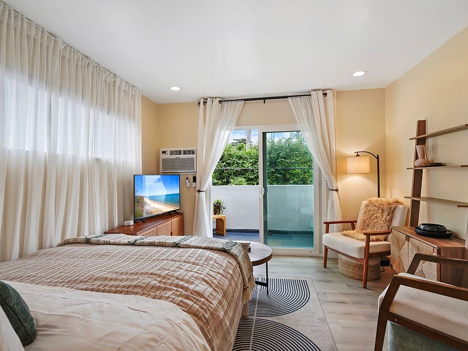 1st image of 1007 Lincoln Blvd #6B