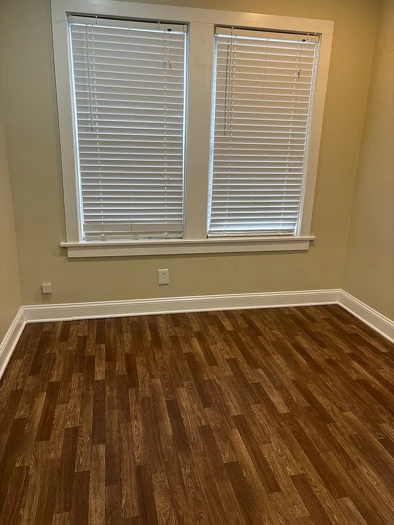 402 Forest Ave — Photo 3