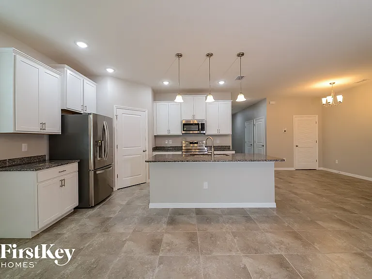 6518 Devesta Loop — Photo 4