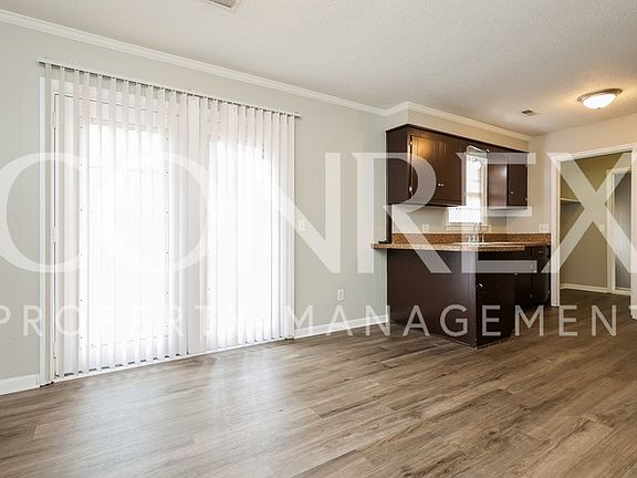5th image of 106 Eliza Ln