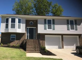 1132 Red Oak Cir, Fairfield, AL 35064