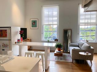 609 E Market St APT 207, Charlottesville, VA 22902