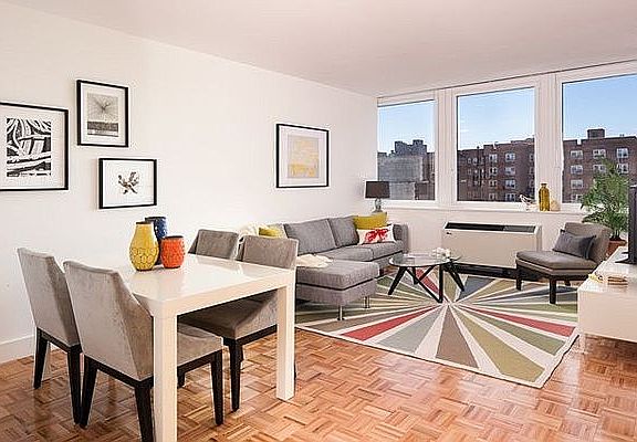 4th image of 9745 Queens Blvd #504