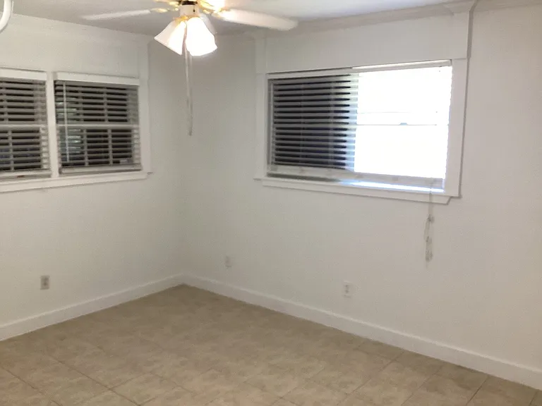 155 Chateau Dr — Photo 7
