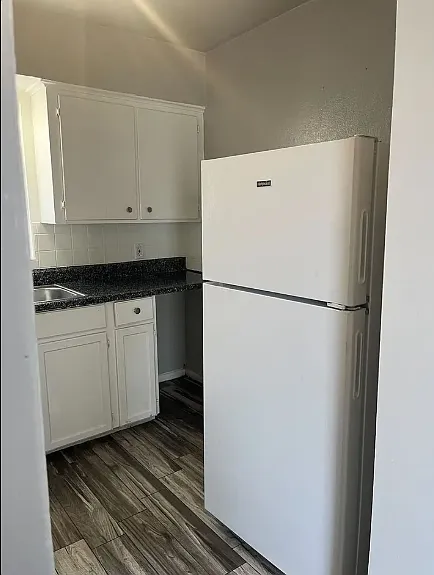 2036 Palo Alto St — Photo 3