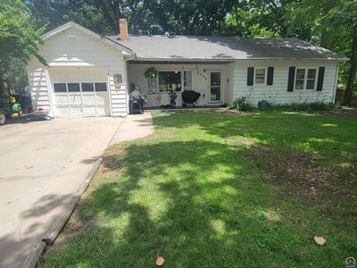 2026 SW Quivira Dr, Topeka, KS, 66604