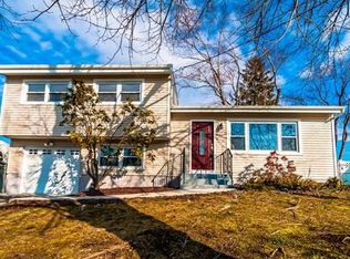 32 Adams St, Old Bridge, NJ 08857