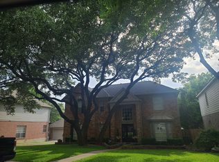 9615 Fonthill Dr, San Antonio, TX 78254
