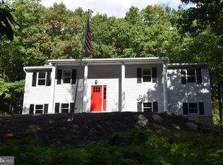 258 Shenandoah Trl, Effort, PA 18330