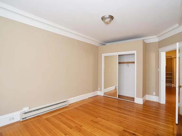 4845 California St #4 — Photo 14