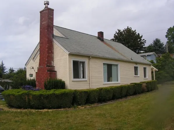 1520 Olympic Ave, Bremerton, WA 98312