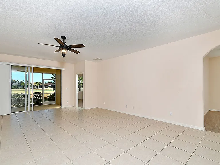 4808 Fairloop Run — Photo 21