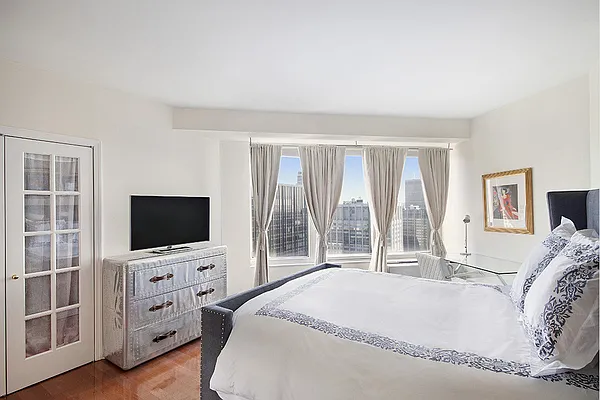 Sold by Stribling | media 9