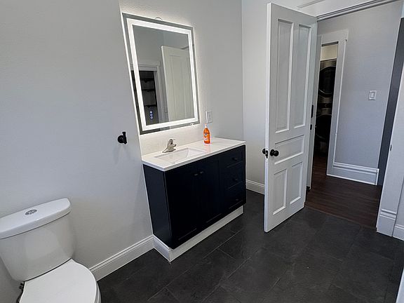 5th image of 4225 7th Ave #3