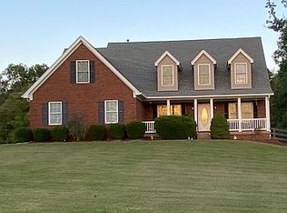 553 Whitfield Ln, Taylorsville, KY 40071
