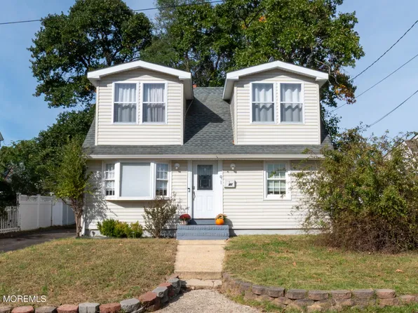 91 Compton Avenue, Hazlet, NJ 07734