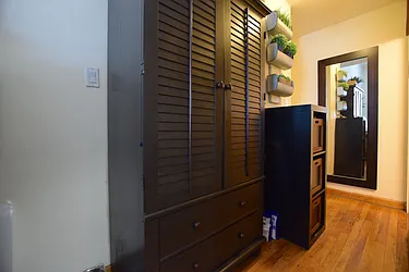 Rented by Street Realty Brokerage LLC