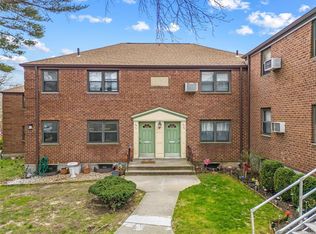 57-11 246th Cres #E3, Little Neck, NY 11362