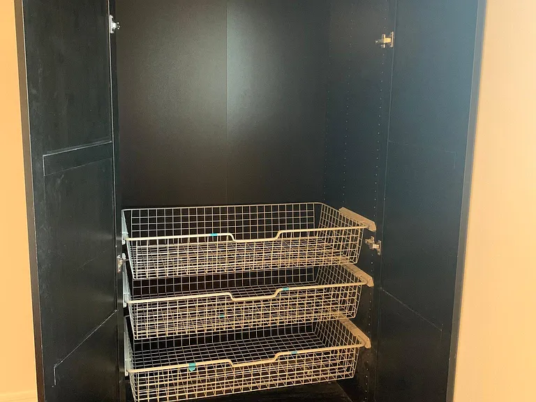 room number 2 closet